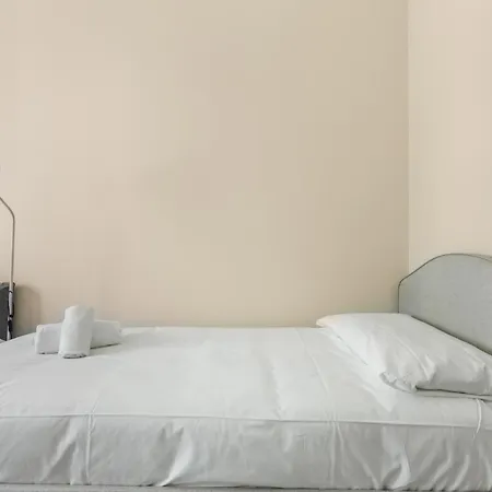 Tortona-metro Tolstoj 5min - Spacious 6 Guests - Wifi Apartament Mediolan