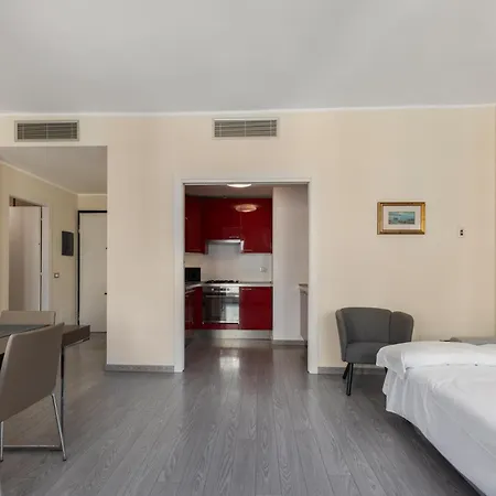 Tortona-metro Tolstoj 5min - Spacious 6 Guests - Wifi * Mediolan