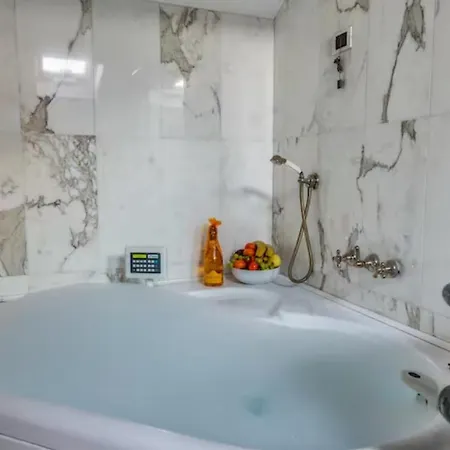 Lejlighed Milano Suites *