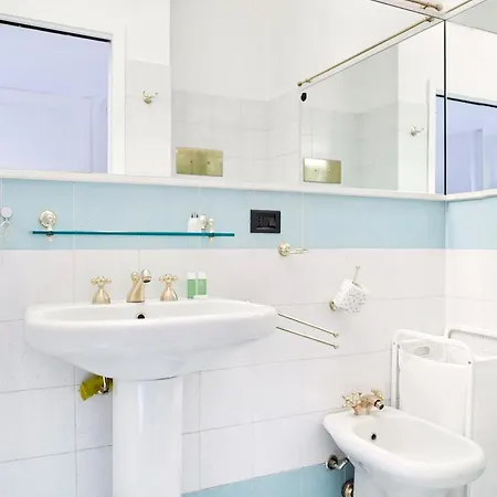 Superhouse Piazza Duomo Area * Milán