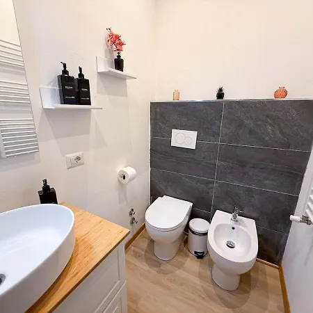 Luxury Penthouse - 5 Min To Duomo 2 *