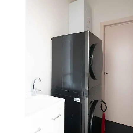 Luxury Penthouse - 5 Min To Duomo 米兰