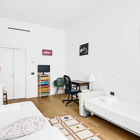 Lägenhet Luxury Penthouse - 5 Min To Duomo *