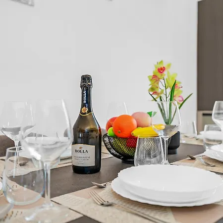 Apartament Luxury Brera - Corso 9 *