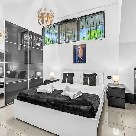 Luxury House Jacuzzi - Apartment