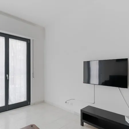 Guesthost - Cimiano M2 Cosy Apartment