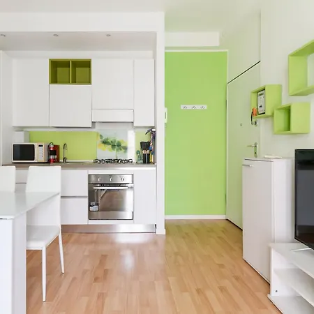 Guesthost - Mm1 Inganni Bright Milan