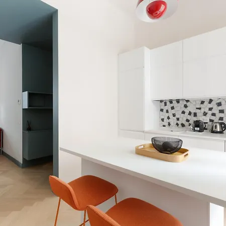 Guesthost - Piazza Ascoli Cosy * Μιλάνο