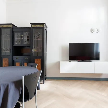Guesthost - Piazza Ascoli Cosy * ミラノ