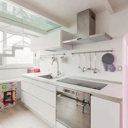 דירה Guesthost - Cosy On 2 Levels! *