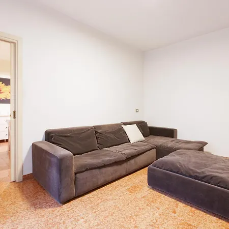 Guesthost - Arco Della Pace *