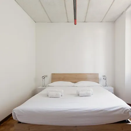 Guesthost - M3 Lodi Tibb-brenta Comfy Flat Apartment
