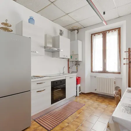Apartment Guesthost - M3 Lodi Tibb-brenta Comfy Flat Milan