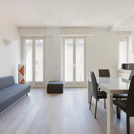 Apartmán Guesthost - Navigli Modern With Balcony