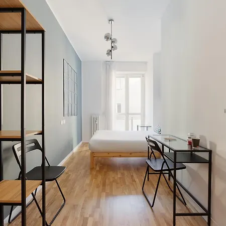 Guesthost - M4 Frattini Modern With Balcony X4 Lägenhet Milano
