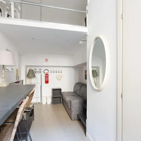 Guesthost - Cosy In The Heart Of * Milánó