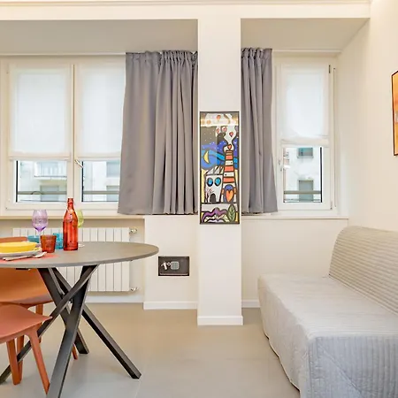 Apartamento Guesthost - Cosy Milano- Buenos Aires & Loreto Milão