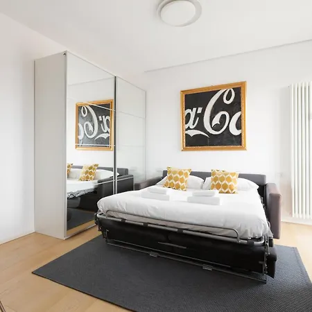 Savona- Navigli District Cosy With Balcony 아파트