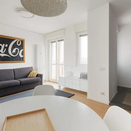 Savona- Navigli District Cosy With Balcony