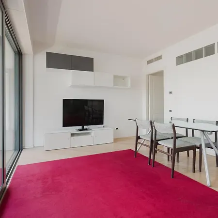 Appartamento Modern With Balcony In Portello District Milano
