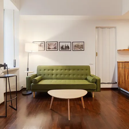 Guesthost - Modern And Cozy Near Amendola M1 Milaan