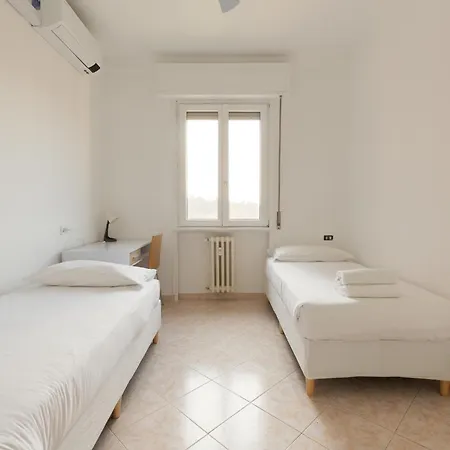 Guesthost - Parco Nord With 2 Bedrooms * 米兰