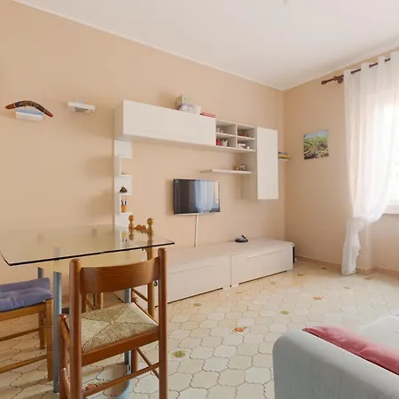 Guesthost - With Balcony- M3 Maciachini Апартаменты Милан