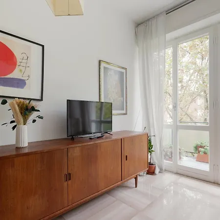 Appartement Guesthost - Charming Navigli! Functional Milaan