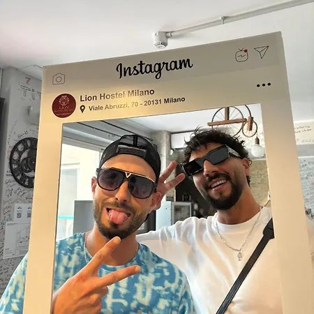 Hostel Lion & Youth *