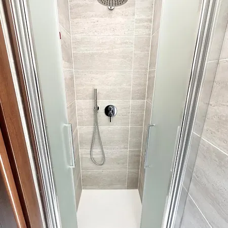 Appartement Stelvio Rooftop - Penthouse Skyline With Terrace And Jacuzzi *