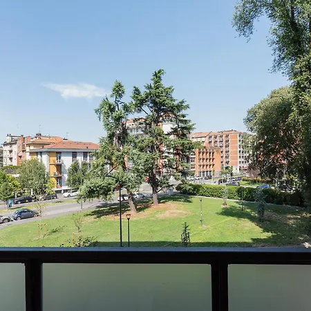 Guesthost - Piazza Tripoli Bright