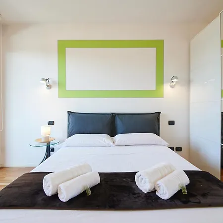 Navigli - Moderno, Ac E Wi-fi * Milánó