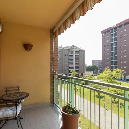 Apartamento Guesthost - Chiesa Rossa Comfy