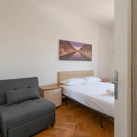 I-host - Marochetti 10 * Milano