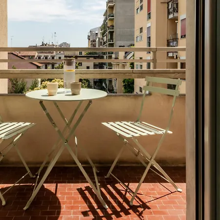 Stayeasy Crivelli - Stylish Studio, Duomo Walking Appartamento Milano