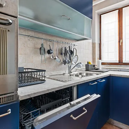 Ampia Casa Su Due Piani, A Pochi Minuti Dai Navigli E Metro