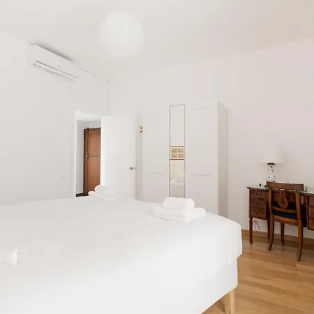 Guesthost - M4 California Bright * Милан