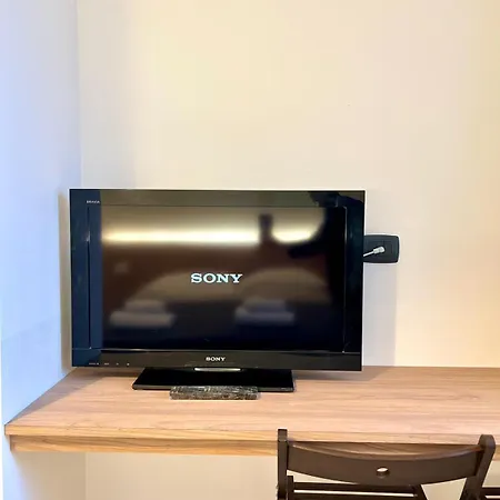 Ξενοδοχείο Brivio 2*