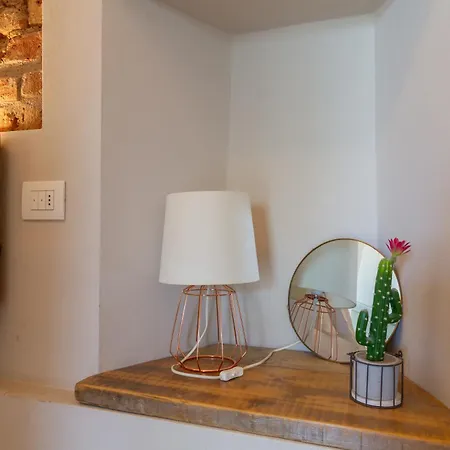 Raffinato E Stylish Monolocale Milanese Apartament *