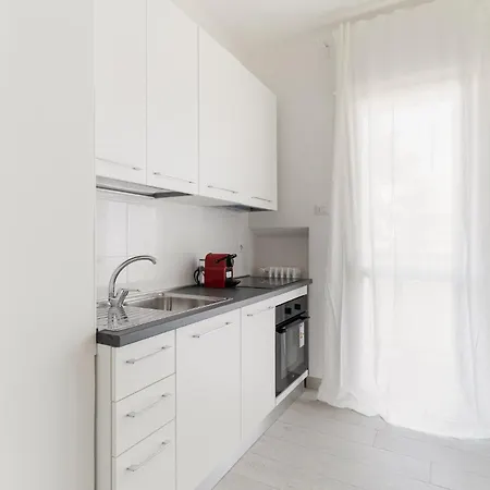 Apartmán Guesthost - Piazza Tripoli Bright