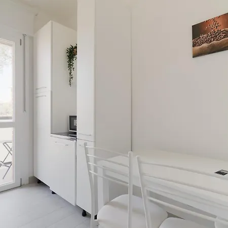 Apartmán Guesthost - Piazza Tripoli Bright *