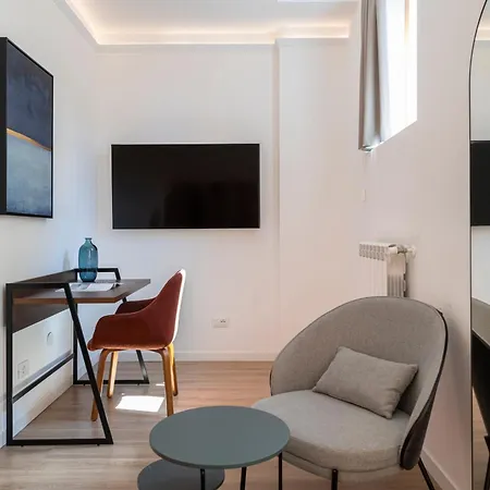 Relstay - Amendola Aparthotel 4*