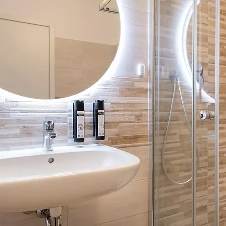 Aparthotel Relstay - Amendola 4*