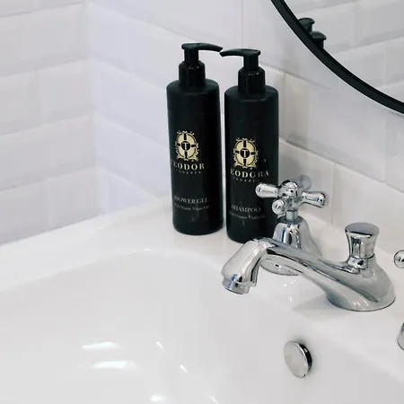 Daire Comecasa Sforza Chic -10 Min Walk From Duomo Milano