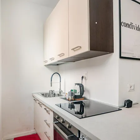 Cozy In The Center - 10 Min From Duomo Apartman Milánó