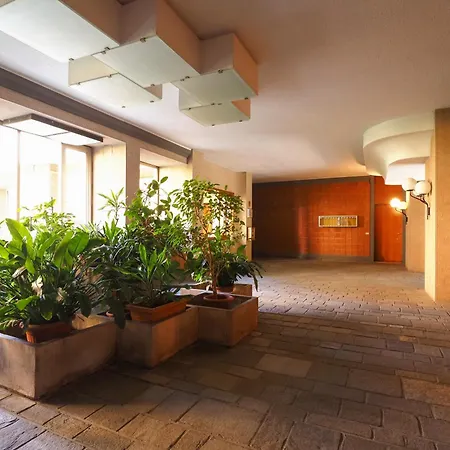 Charming Two Bedroom - Navigli Appartement