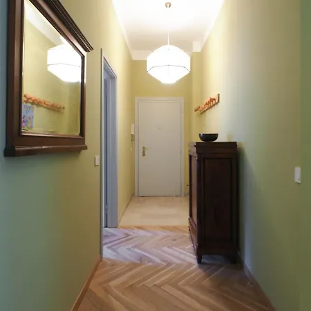 Charming Two Bedroom - Navigli Appartement