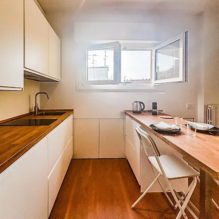 Апартаменты Ariberto22 - 15 Mins Walk From Duomo *
