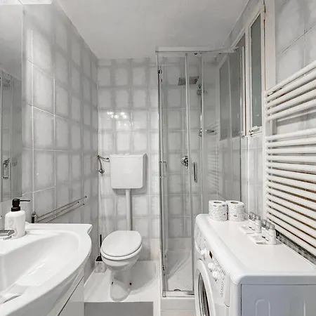 아파트 Cf7 Duomo - 3 Mins Walk From Duomo 밀라노