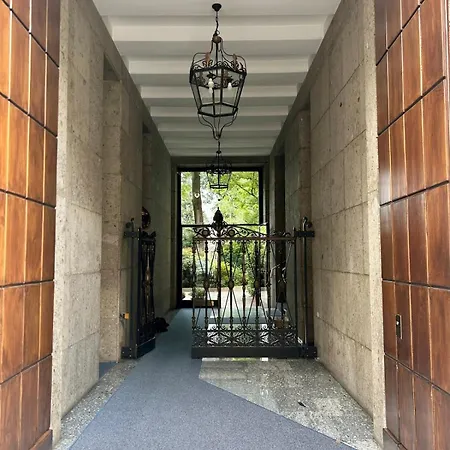 Appartement Il Glicine - Luxury Urban Oasis *